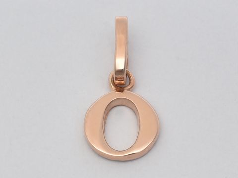 Buchstaben Anhänger O aus 925 Sterling Silber rosé vergoldet, elegant und schlicht, ideal für individuelle Schmuckstücke, Hersteller Juwelier Harnisch.