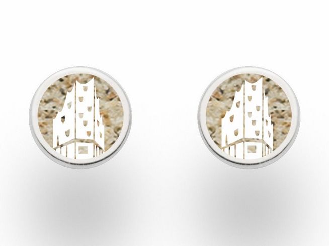 DUR Ohrring mit Elbphilharmonie-Motiv, Strandsand-Design, rhodiniertes Sterling Silber, schöne Kombination aus modernem Schmuck und hanseatischer Architektur.