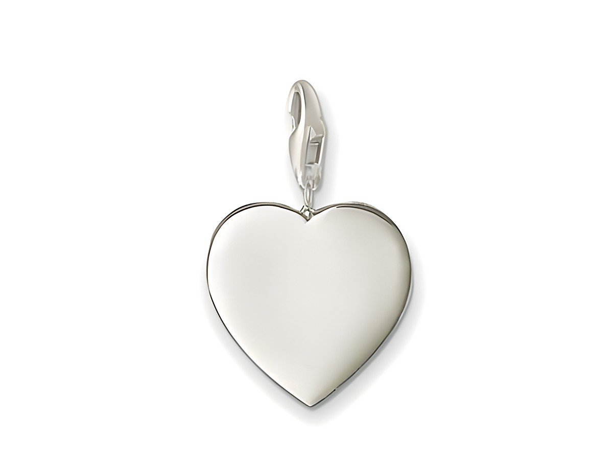 Großer Gravur Herz Charms Anhänger aus Silber von Thomas Sabo, schlichtes Design, ideal für persönliche Gravuren und als romantisches Schmuckstück geeignet.
