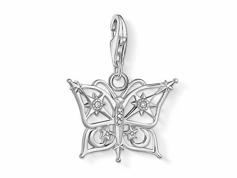 Thomas Sabo Charm aus Silber mit Zirkonia in Form eines Schmetterlings, kunstvoll gestaltet mit Sternen, ideal als modisches Accessoire.