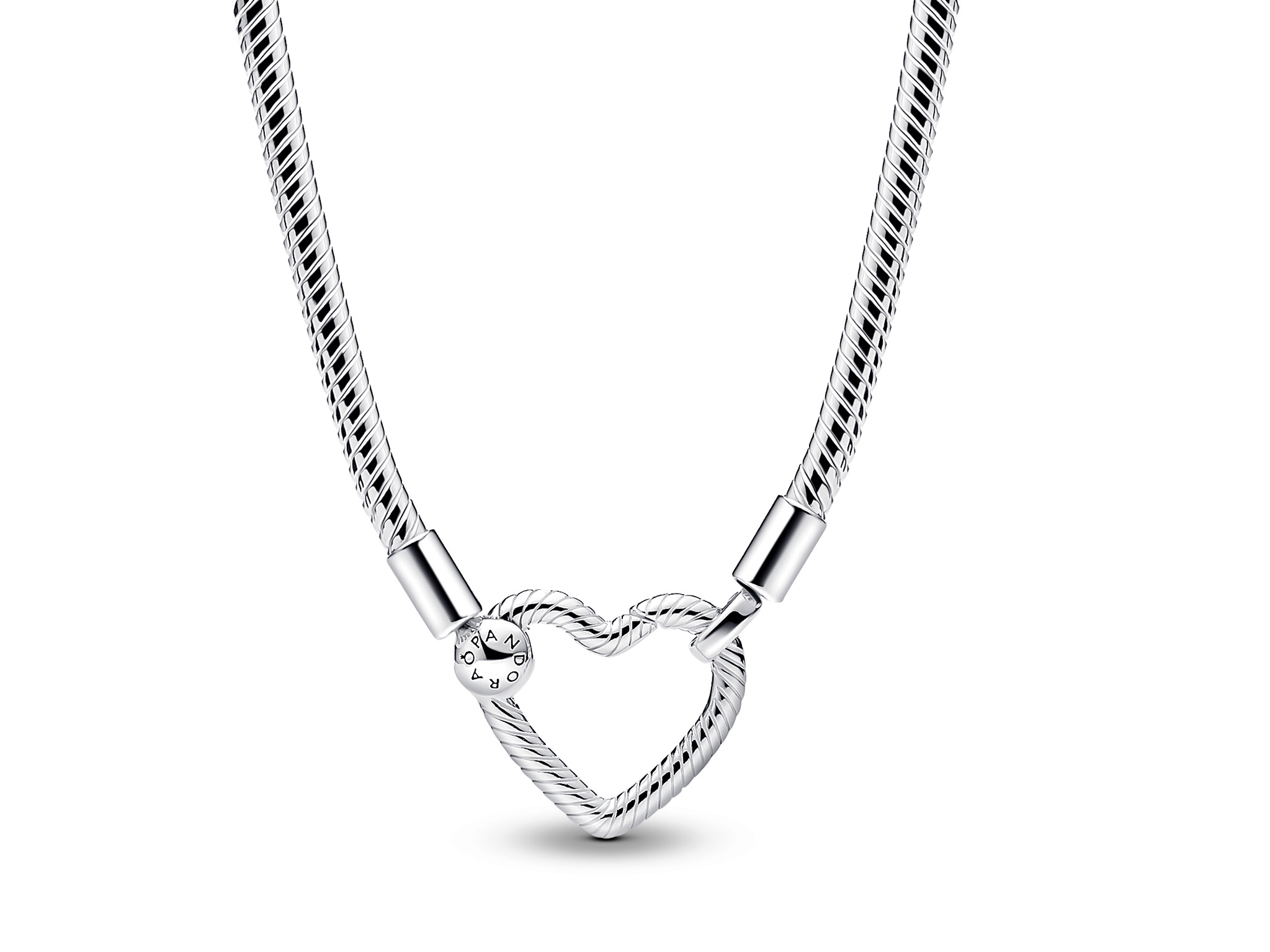 Eine elegante Schlangenkette aus Sterling Silber in 45 cm Länge mit einem dezenten Herz-Verschluss, perfekt für stilvolle Anlässe. Hersteller ist Pandora.