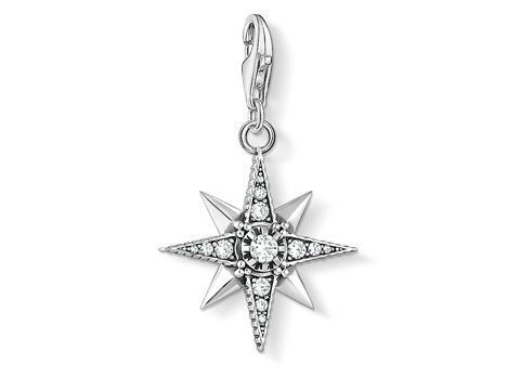 Charm-Anhänger von Thomas Sabo, Modell 1756-643-14, in Silber mit einem designierten Sternmotiv, verziert mit weißen Zirkonia, symbolisiert Sonne, Mond und Sterne.