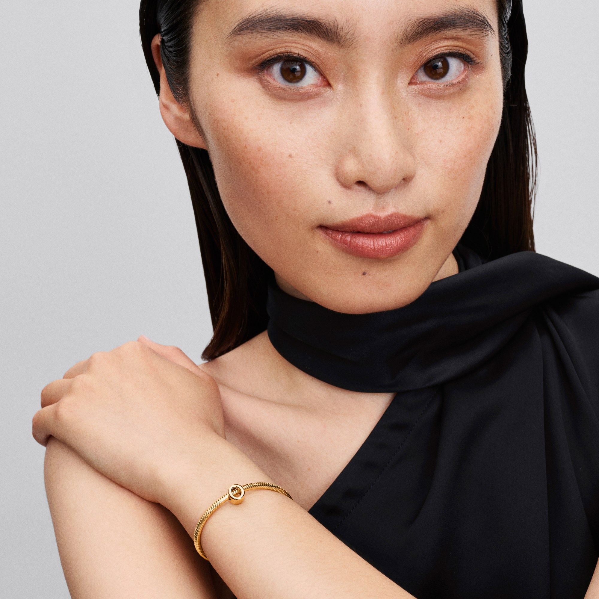 Pandora Buchstabe O - Alphabet - Mini Charm Gelbgold Vergoldung – Ansicht 4