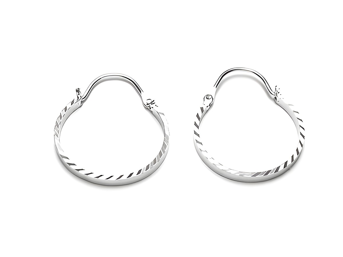 Silber Creole Ohrringe mit einem Durchmesser von 18,5 mm, Hersteller Juwelier Harnisch, elegantes Design bis 25 mm, ideal für jeden Anlass.