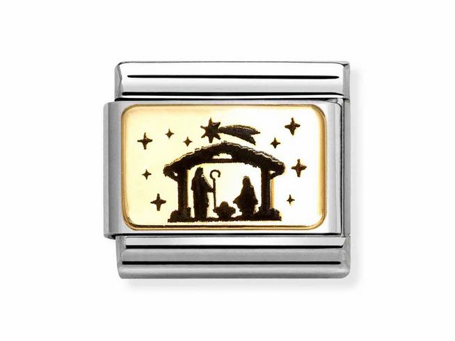 Silbernes und gelbgoldenes Armbandglied von Nomination mit einer Darstellung der Geburt Christi, einschließlich einer Krippe, Figuren und Sternen im Hintergrund.
