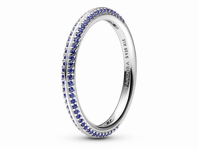 Pandora ME Ring 199679C03-46 aus Sterling Silber mit blauen Kristallen, Größe 46/14,5, elegantes Design mit funkelnden Details, ideal für jeden Anlass.