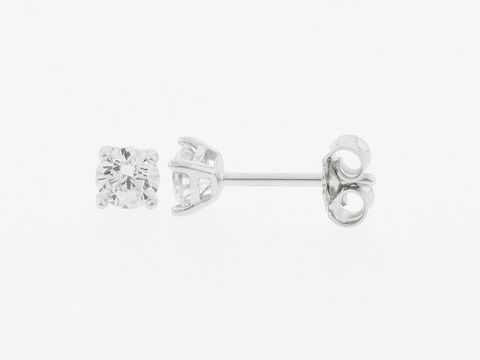 Runde Silber Ohrringe mit einem Durchmesser von 4 mm, besetzt mit Zirkonia, in hochwertiger Verarbeitung von Juwelier Harnisch, als Stecker ausgeführt.