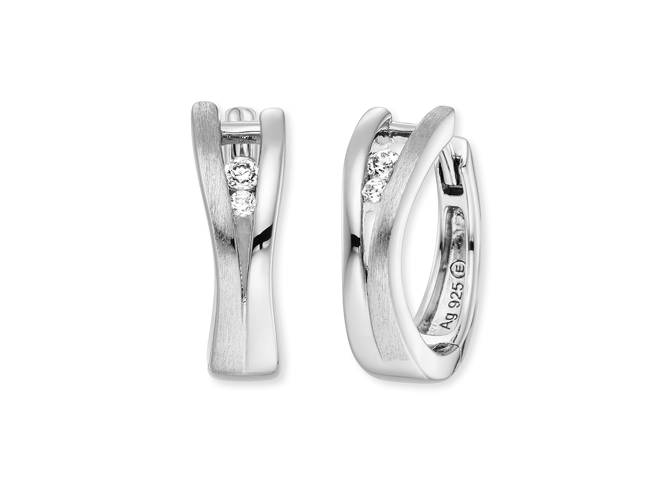 Engelsrufer ERE-XENA-ZI-CR-16 BASIC Creole Xena mit Zirkonia in Silber rhodiniert, 16 mm große Ohrringe mit modernem Design und glattem Finish.