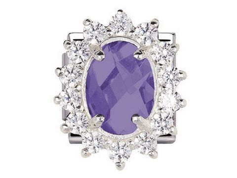 Elegantes Charm von Nomination Classic SilverShine in Violett mit royalem ovalen Stein, umgeben von funkelnden Zirkonia, Teil der Royal Collection.