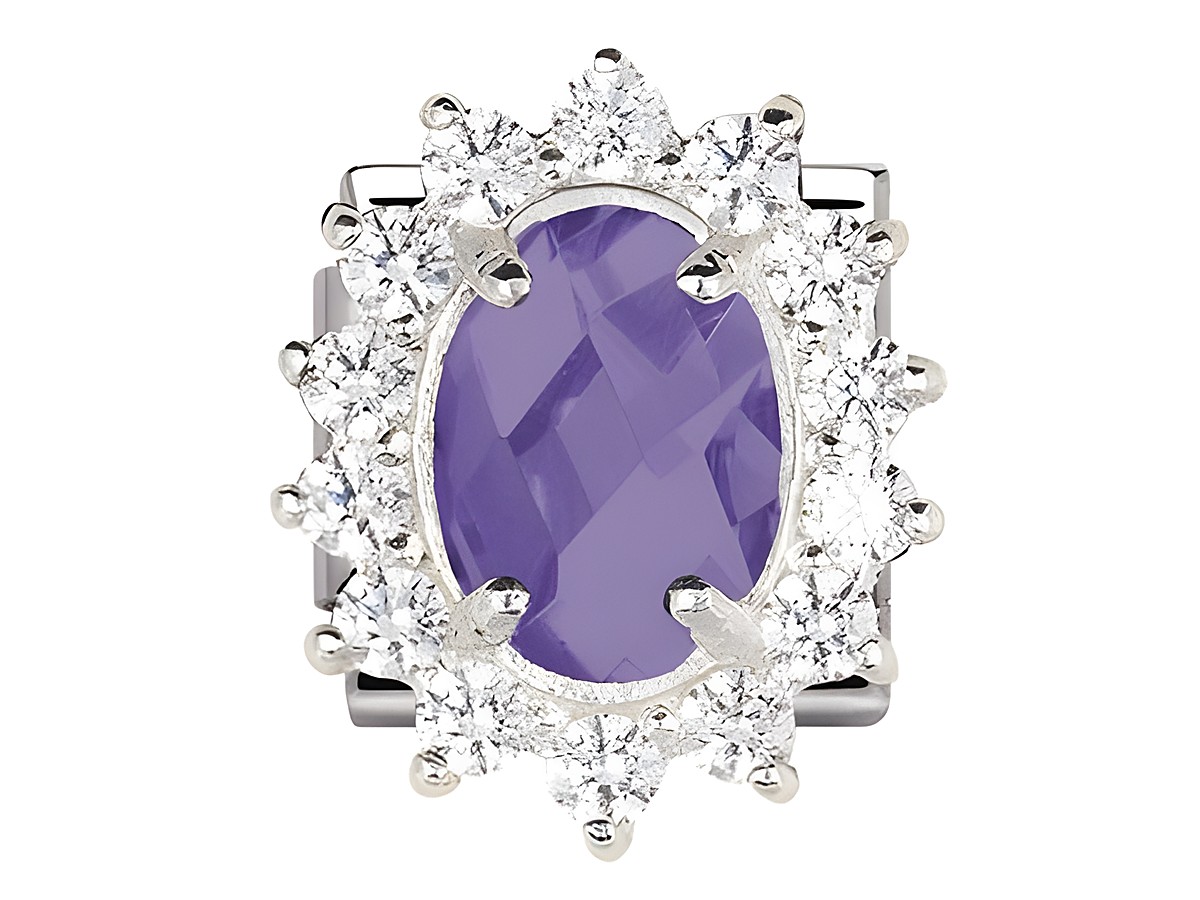 Elegantes Charm von Nomination Classic SilverShine in Violett mit royalem ovalen Stein, umgeben von funkelnden Zirkonia, Teil der Royal Collection.