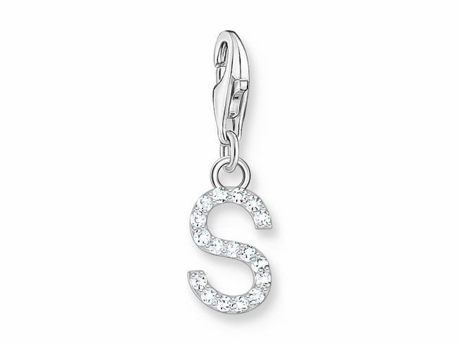 Charm-Anhänger von Thomas Sabo in Silber mit funkelndem Buchstaben S, verziert mit weißen Zirkonia-Steinen, ideal für individuelle Schmuckkreationen.