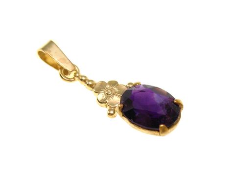 Amethyst Gold Anhänger 19 mm, elegant gestaltet mit einer blütenförmigen Fassung, leuchtend lila Farbton, Hersteller Juwelier Harnisch. Ideal für stilvolle Schmuckliebhaber.