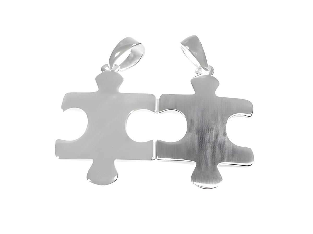 Silber Anhänger - PARTNERANHÄNGER - PUZZLE, zwei miteinander verbundene Puzzlestücke, hergestellt von Juwelier Harnisch, ideal für Partner.