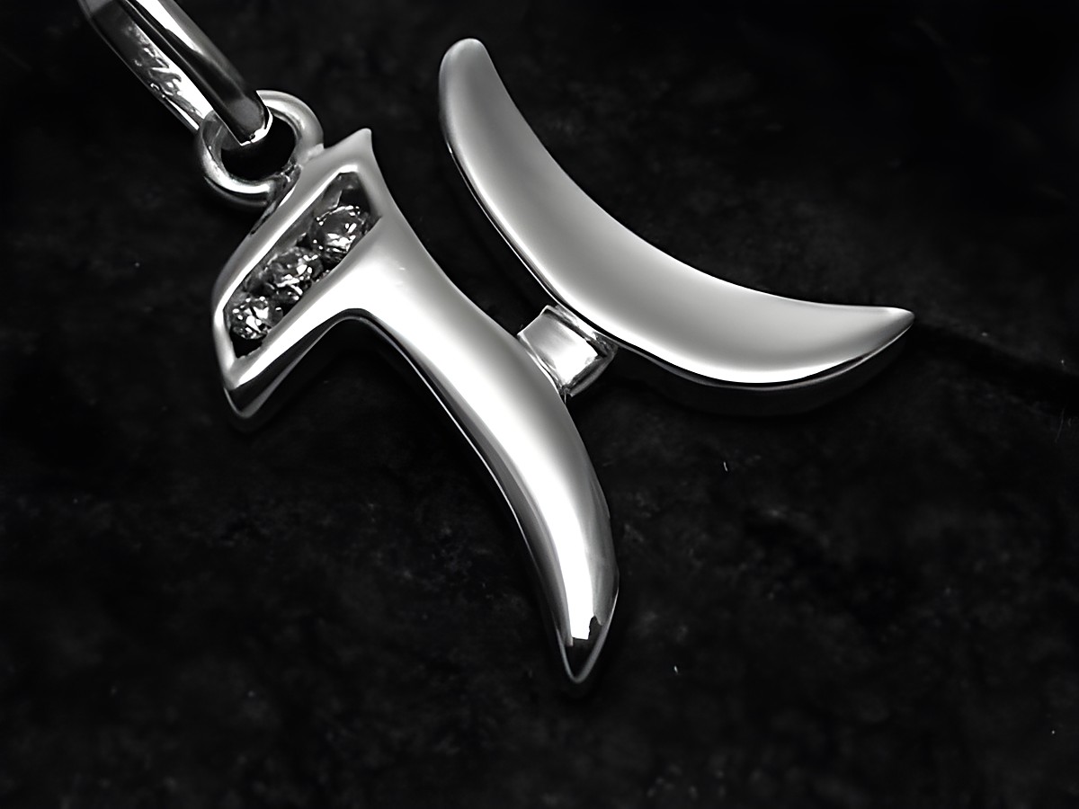 H Buchstaben Anhänger aus Sterling Silber mit Zirkonia, Hersteller Juwelier Harnisch, stilvolles Design in glänzender Ausführung, ideal als Schmuckstück oder Geschenk.