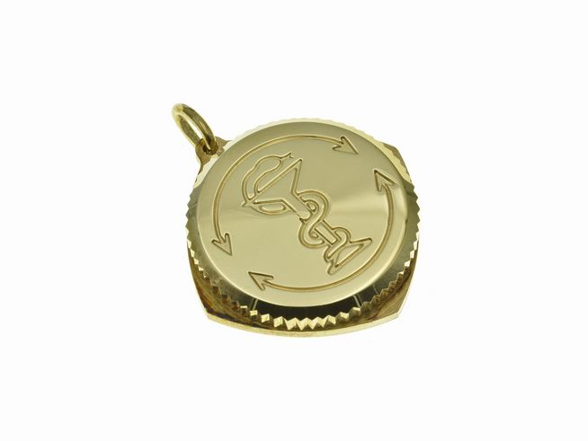 Silber vergoldetes Medaillon von Juwelier Harnisch mit einem Durchmesser von 16 mm, ausgestattet mit einem SOS Kapsel-System für Notfälle, mit medizinischem Symbol auf der Vorderseite.