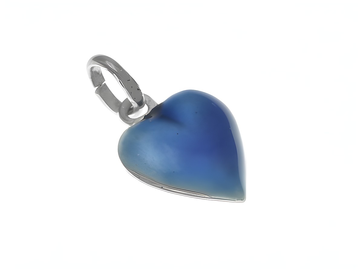 Herz Anhänger aus Sterling Silber mit lackierter, blauer Oberfläche, poliert und in niedlicher Form, hergestellt von Juwelier Harnisch, Perlen und Steine.