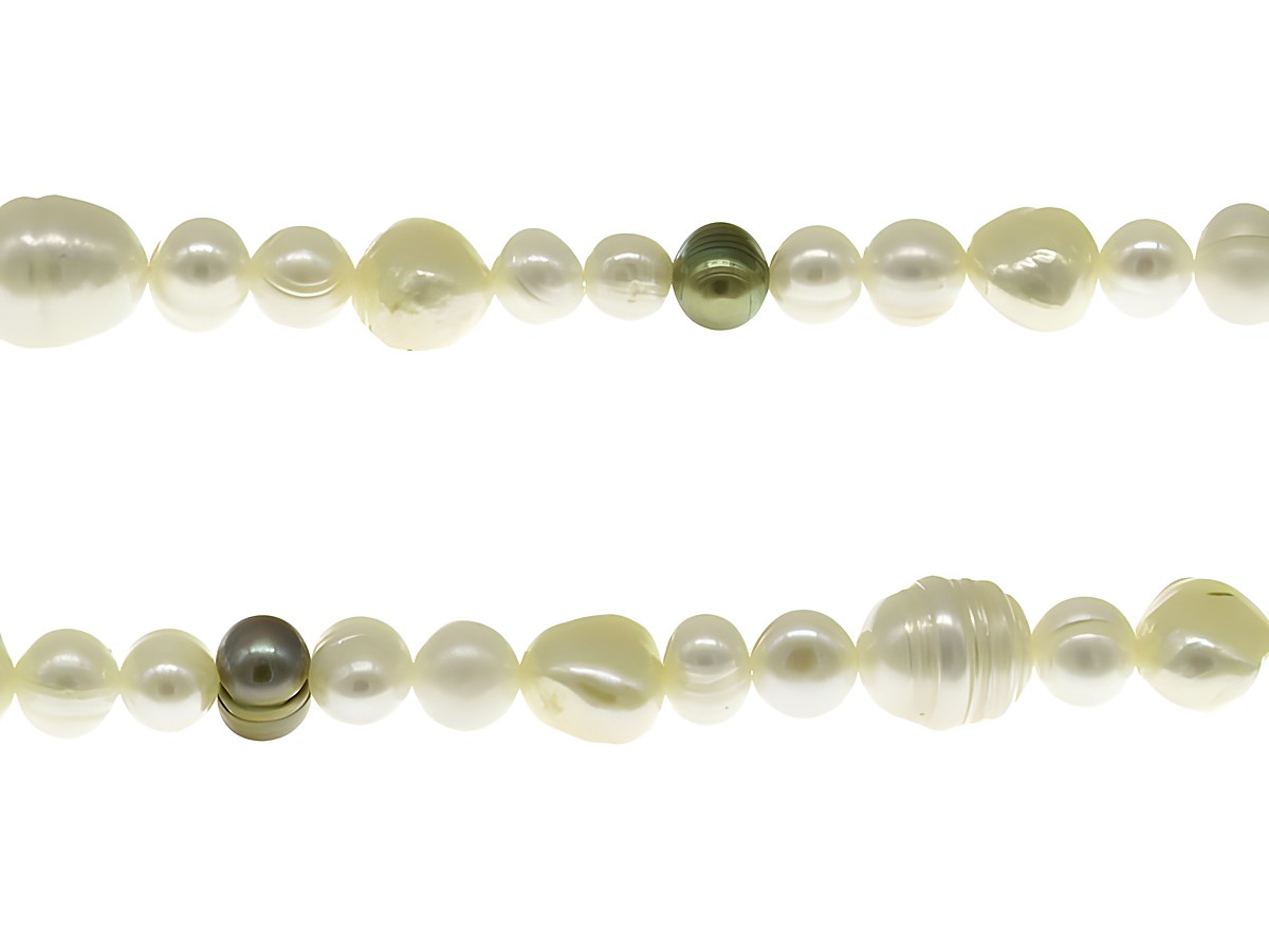 Perlenkette lang aus Süßwasser-Zuchtperlen in Weiß und Grün, 182 cm, mit variierenden Größen von 6,5 bis 10 mm, Hersteller Juwelier Harnisch, extra lang.