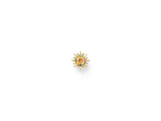 Einzel Ohrstecker von Thomas Sabo in Form einer Sonne, aus silbernem Material mit vergoldeten Elementen und einem bunten Glas-Keramik Stein, ideal für Festival Vibes.