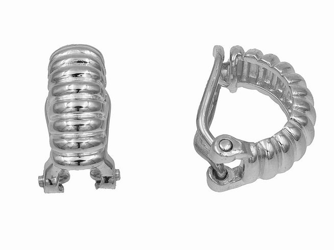 Ohrclips aus Sterling Silber, poliert und rhodiniert, mit einem gestreiften Design, hergestellt von Juwelier Harnisch, ideal für einen eleganten Look.