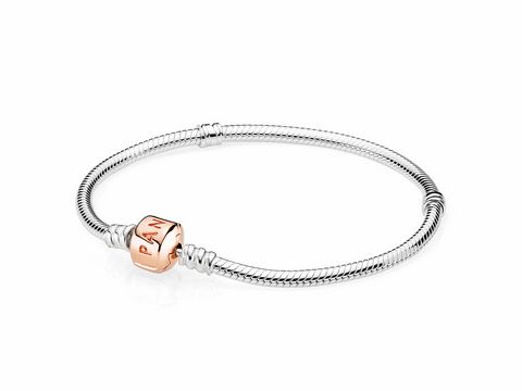 PANDORA 580702-23 Armband mit Kugelverschluss PANDORA Rose und Silber, 23 cm, elegantes Design, ideal für individuelle Anhänger und Schmuckstücke, perfekt für jeden Anlass.