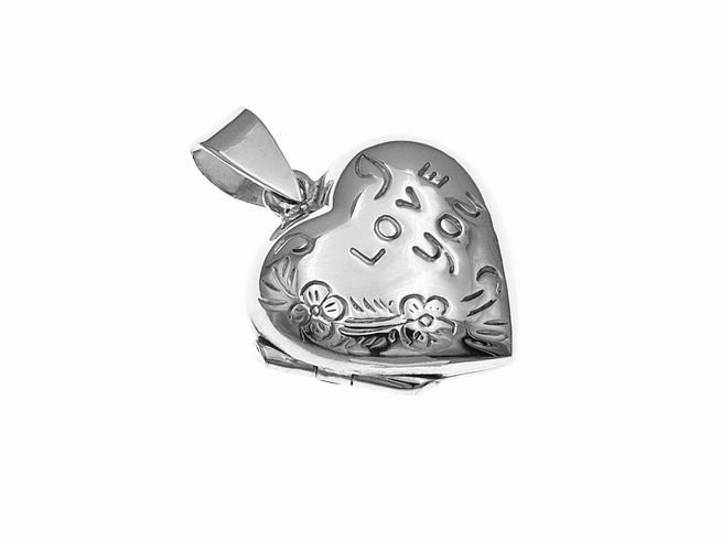 Silber Medaillon in Herzform mit der Gravur I love you und floralen Verzierungen, hergestellt von Juwelier Harnisch. Ein romantisches Schmuckstück für besondere Anlässe.