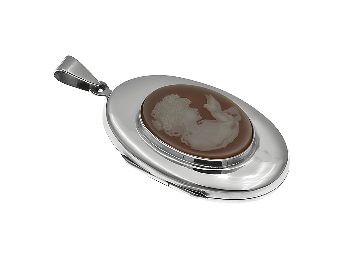 Ovaler Karneol Medaillon, poliert, aus Sterling Silber, mit eleganter Gemme einer Frau, kunstvoll gestaltet von Juwelier Harnisch. Ideal als Schmuckstück oder Geschenk.