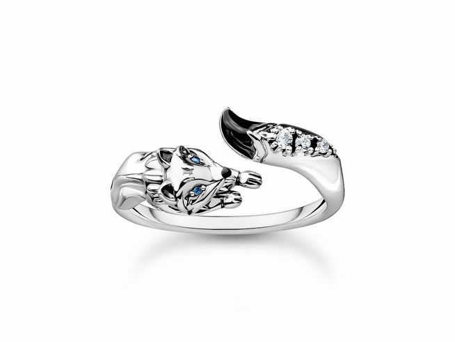 Ring aus geschwärztem Sterling Silber mit einem Polarfuchs-Design, besetzt mit Zirkonia und Kaltemail, Größe 60, Hersteller Thomas Sabo.