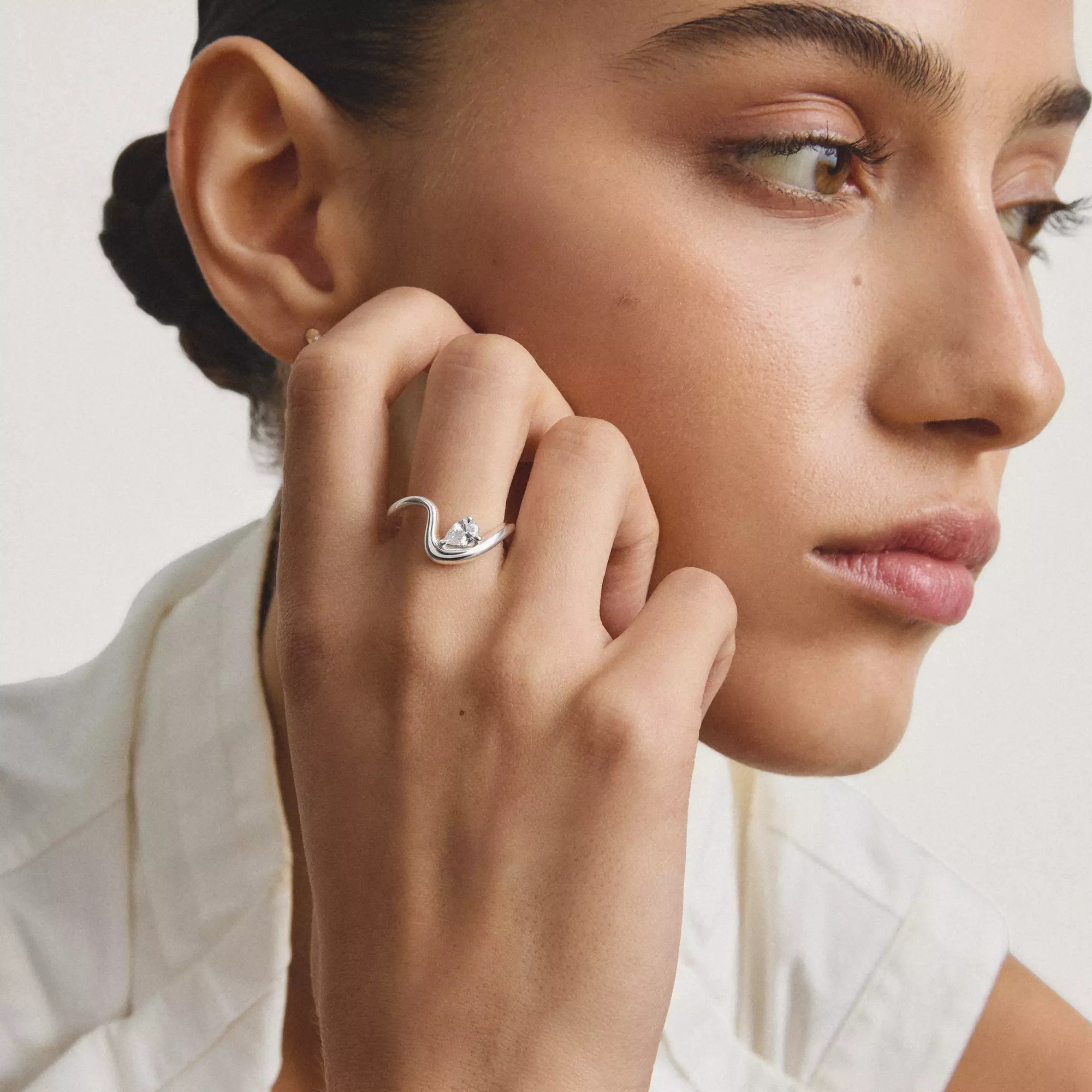 Thomas Sabo Ring mit weißem Zirkonia in Tropfenform – Silber – Ansicht 4