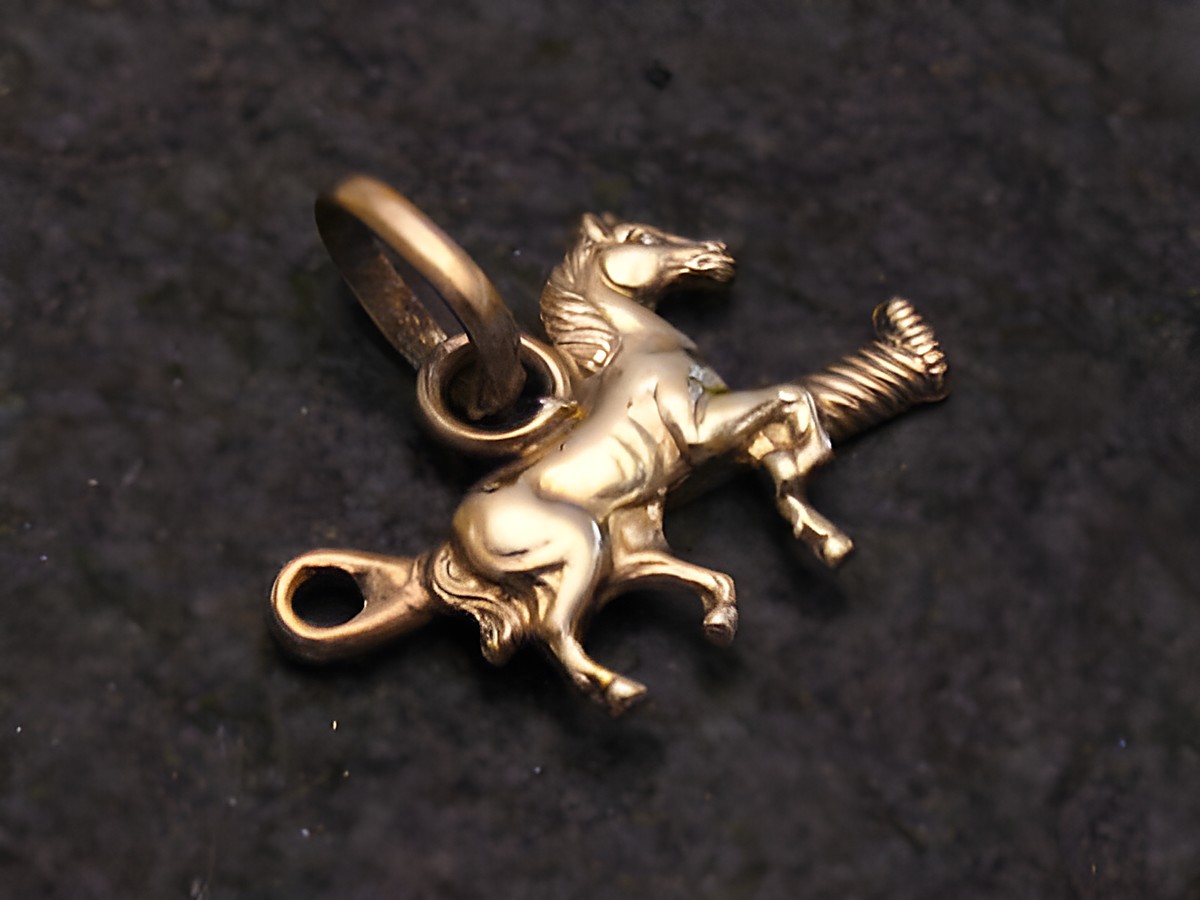 Gold Anhänger Gold 333 13x20 mm Pferd Hersteller Juwelier Harnisch Tiere, filigrane Ausarbeitung eines Pferdes, ideal als Geschenk oder für die persönliche Sammlung.