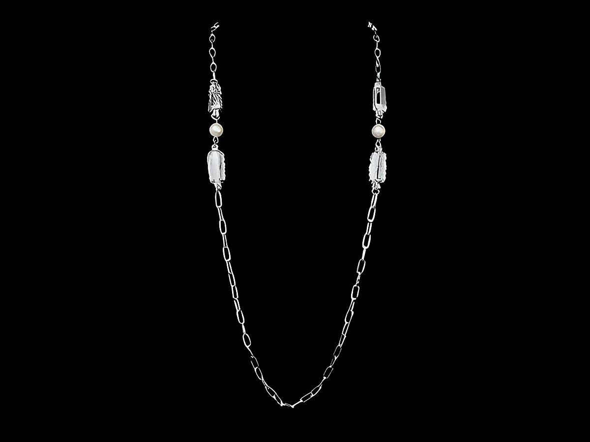 Lange Kette XXL versilbert mit Ankerdesign und Perlen von Juwelier Harnisch, 78 cm lang, elegantes Schmuckstück für jeden Anlass, vielseitig kombinierbar.