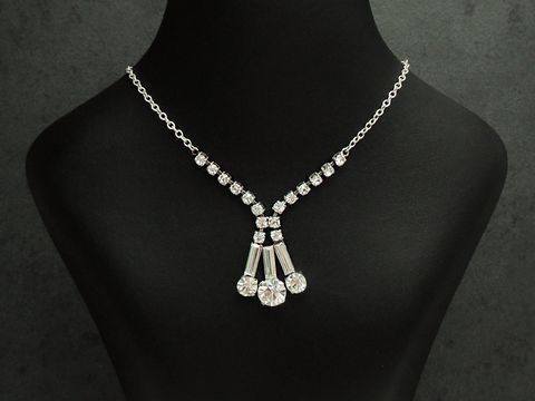 Strass Collier Kette lieblich weiß 38-45 cm aus Sterling Silber mit silberfarbener Strasskette, Hersteller Juwelier Harnisch, elegantes Design mit funkelnden Elementen.