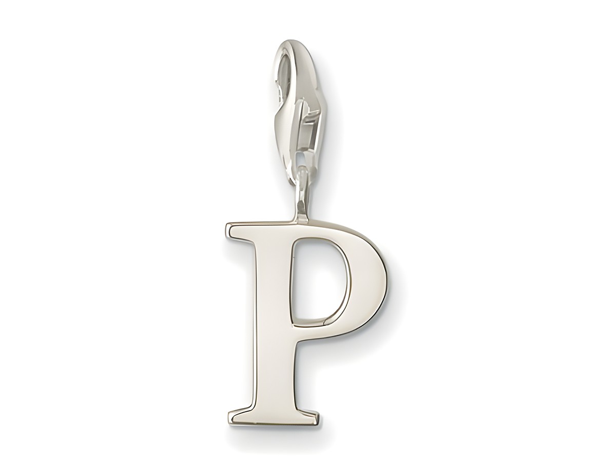 Silberner Thomas Sabo Buchstaben Charms Anhänger P mit glänzender Oberfläche und Karabinerhaken, elegantes Design für Schmuckliebhaber.