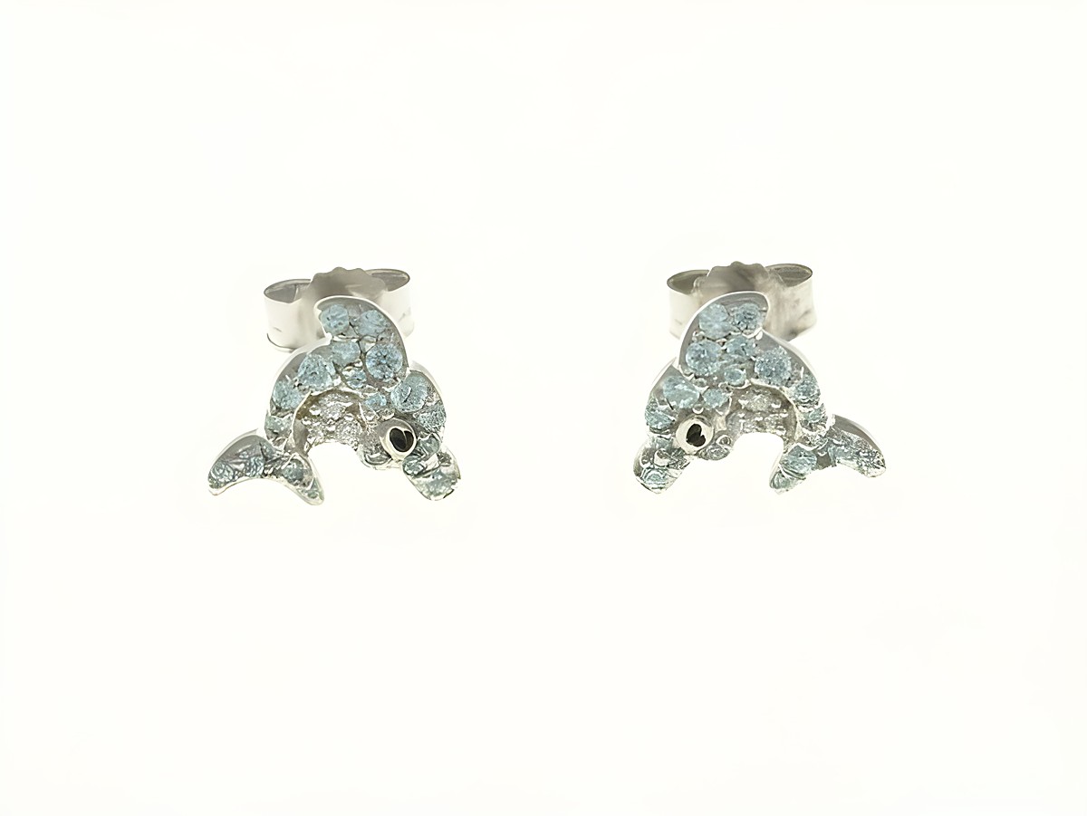 Delfin Ohrstecker aus rhodiniertem Sterling Silber mit funkelnden Zirkonia in blau, perfekt für einen maritimen Look und jedes Outfit geeignet, Hersteller Juwelier Harnisch.