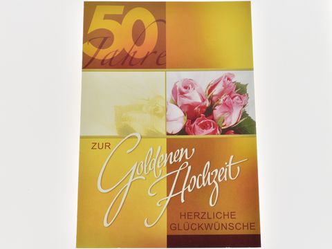 Hochzeitseinladungskarte mit weißen und rosa Rosen. Der Hersteller ist Juwelier Harnisch. Die Karte feiert die goldene Hochzeit mit herzlichen Glückwünschen.