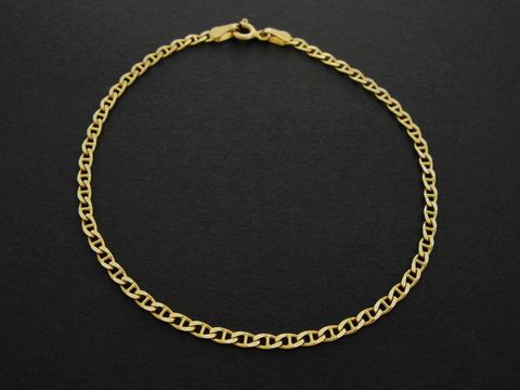 Armband Stäbchenpanzer in Gold 333 mit einer Länge von 19 cm, Hersteller Juwelier Harnisch, zartes Design, glänzende Oberfläche, sichere Karabinerverschluss.