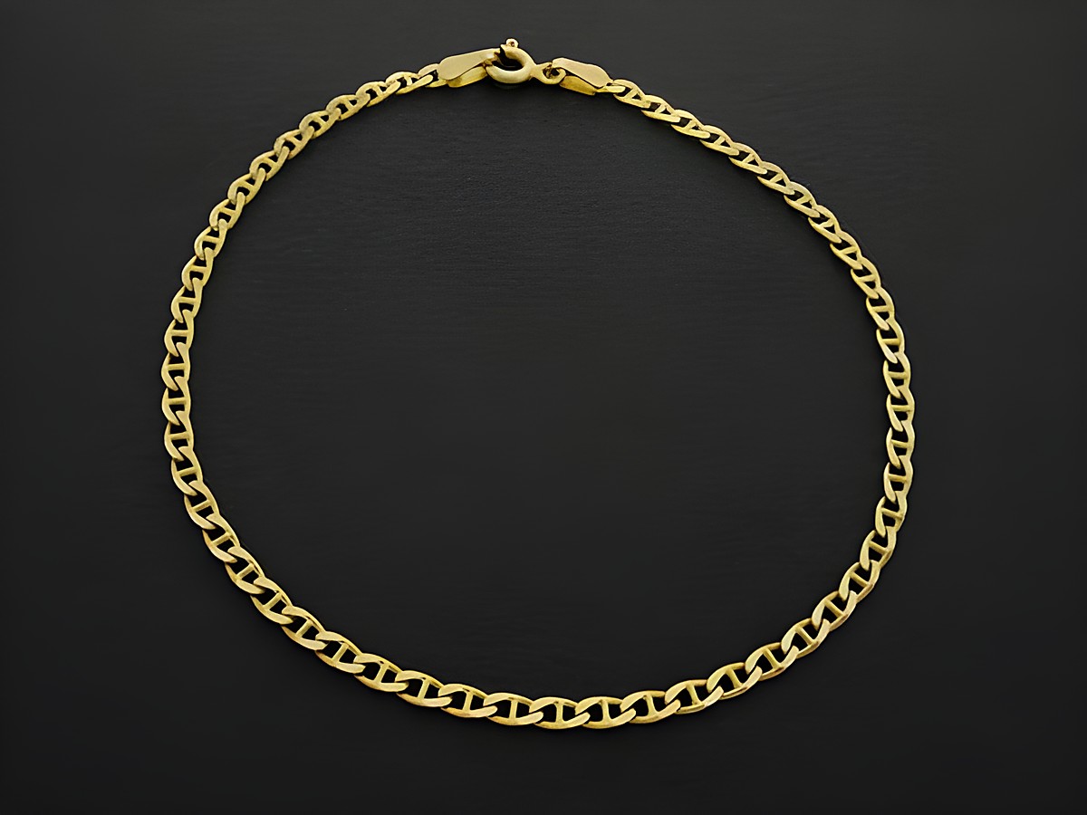 Armband Stäbchenpanzer in Gold 333 mit einer Länge von 19 cm, Hersteller Juwelier Harnisch, zartes Design, glänzende Oberfläche, sichere Karabinerverschluss.