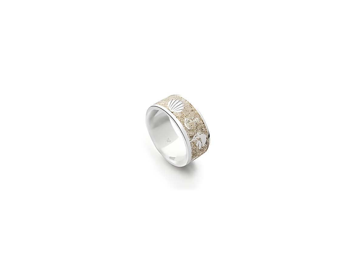 DUR Strandring Ostsee R5229.52 aus Sterling Silber in Größe 52, mit maritimen Motiven und dekorativem Design, ideal für maritime Liebhaber und als stilvolles Accessoire.