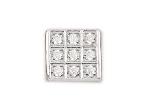 Der Zirkonia-Anhänger von Nomination in der Royal Classic Cubic Kollektion zeigt ein quadratisches Design mit neun funkelnden Zirkonia-Steinen in Silber, ideal für elegantes Schmuckstyling.