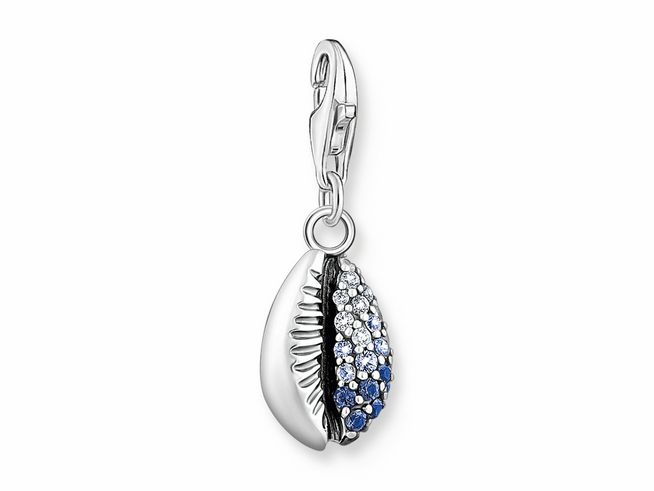 Charm in Form einer Muschel aus Sterling Silber mit Glas-Keramik Steinen und synthetischem Spinell, ideal für Strand- und Meerliebhaber, edles Design von Thomas Sabo.