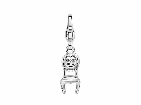 Silberner Charme in Form eines Stuhls mit der Aufschrift FRONT ROW, aus der Kollektion Ti Sento, Modellnummer 8456SI. Ideal für persönlichen Schmuck und Accessoires.
