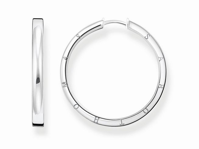 Thomas Sabo Creole CR686-001-21 aus Sterling Silber, elegantes Design mit eingraviertem Schriftzug, perfekt geeignet für einen stilvollen Look.
