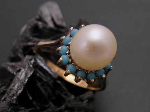 Gold Perlen Ring einzigartig Gr. 57,5 mit 8,4 mm Zuchtperle in Gold 585 umgeben von blauen Steinen, hergestellt von Juwelier Harnisch bis Gr. 58/18,5.