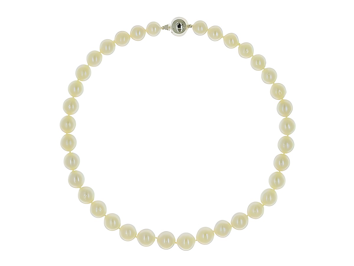 Südseeperlenkette aus weißen Perlen mit einem Durchmesser von 10,5-12 mm und einer Länge von 45 cm, klassisch gestaltet, Hersteller Juwelier Harnisch. – Ansicht 2