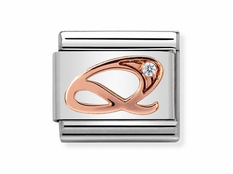 Elegante Nomination Charm mit dem Buchstaben Q in roségold und einem funkelnden Stein auf silberner Basis, Teil der Composable Classic Kollektion.