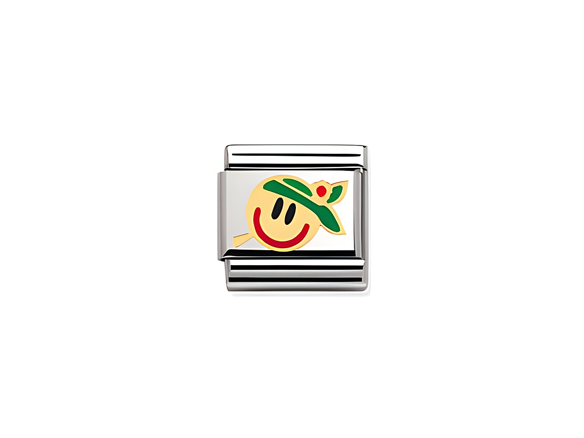 Ein silberner Charm mit einem fröhlichen Smiley-Gesicht, das einen grünen Hut trägt, umgeben von einer bunten Umrandung. Hersteller Nomination, Peace & Love Kollektion.