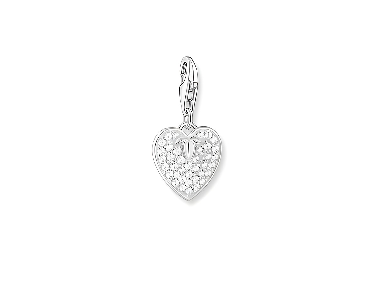 Thomas Sabo Charms-Anhänger in Herzform aus Sterling Silber, verziert mit weißen Zirkonia, ideal für eine liebevolle Geschenkidee oder zur eigenen Schmuckkollektion.