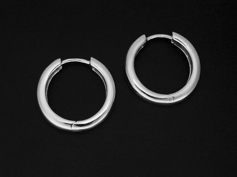 Silber Creolen 1,7 cm aus rhodiniertem Sterling Silber mit einem Durchmesser von 3 mm, elegant und zeitlos, Hersteller Juwelier Harnisch, ideal für jeden Anlass.