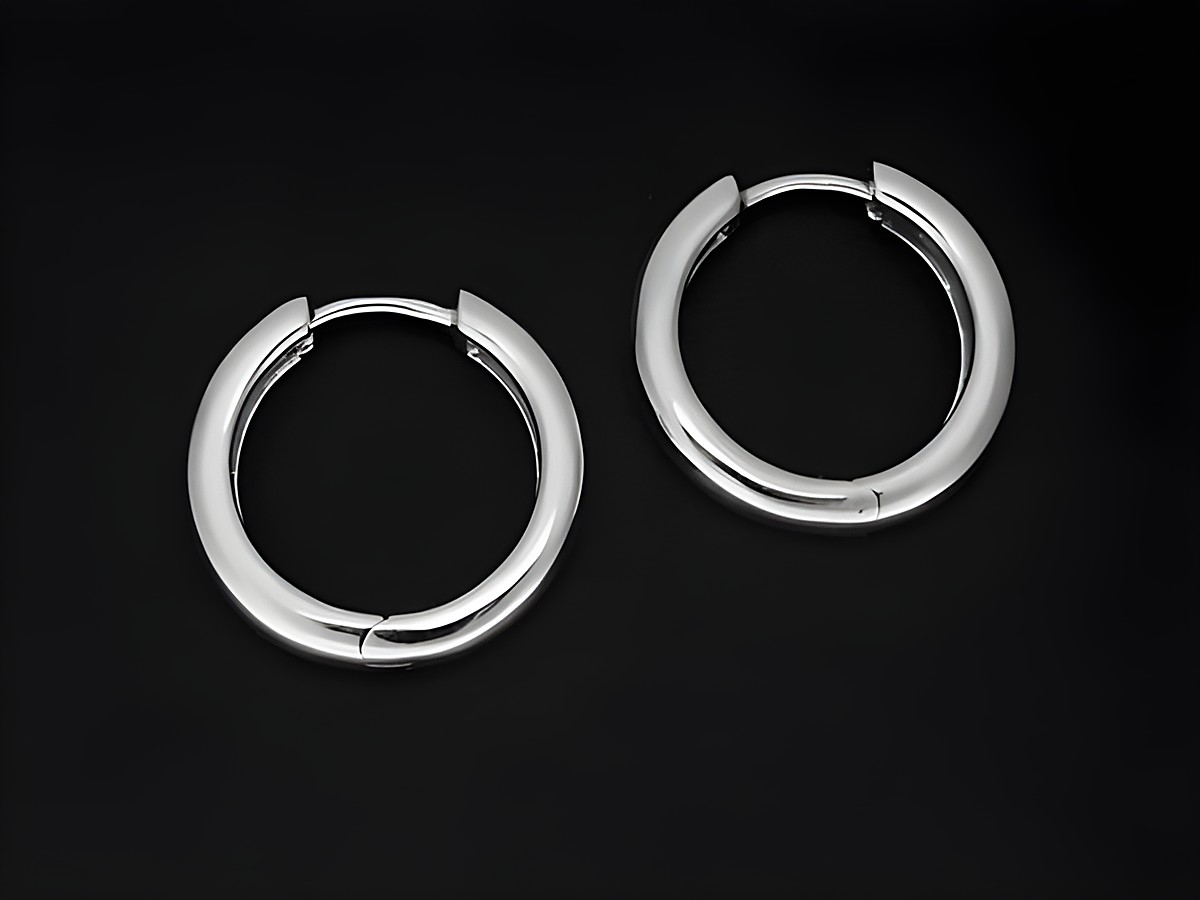 Silber Creolen 1,7 cm aus rhodiniertem Sterling Silber mit einem Durchmesser von 3 mm, elegant und zeitlos, Hersteller Juwelier Harnisch, ideal für jeden Anlass.