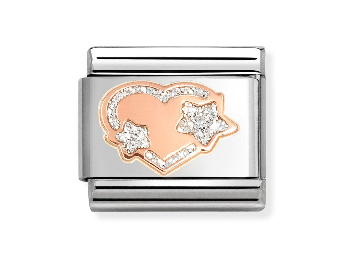 Roségoldenes Herz mit zwei funkelnden Sternen, umgeben von silbernem Element; glänzende Emaille-Oberfläche, zeitloses Design für stilvolle Armbänder von Nomination.