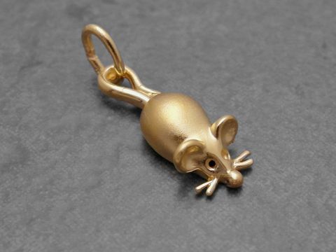 Anhänger Maus aus Gold, zauberhaft gestaltet, Hersteller Juwelier Harnisch, ideal für Tierliebhaber.